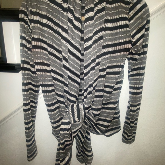 Gianni Bini open lightweight cardigan size small - Picture 5 of 15